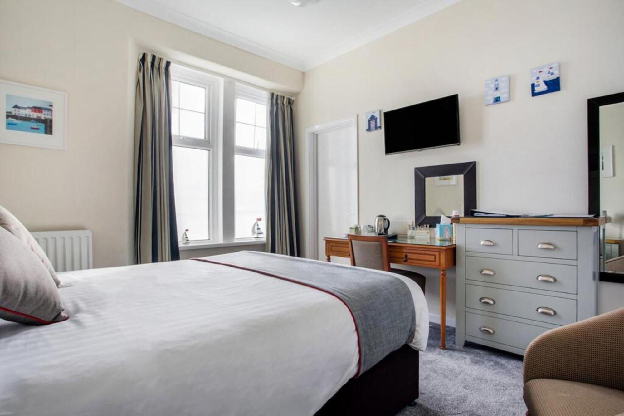 Anacapri 5* Falmouth