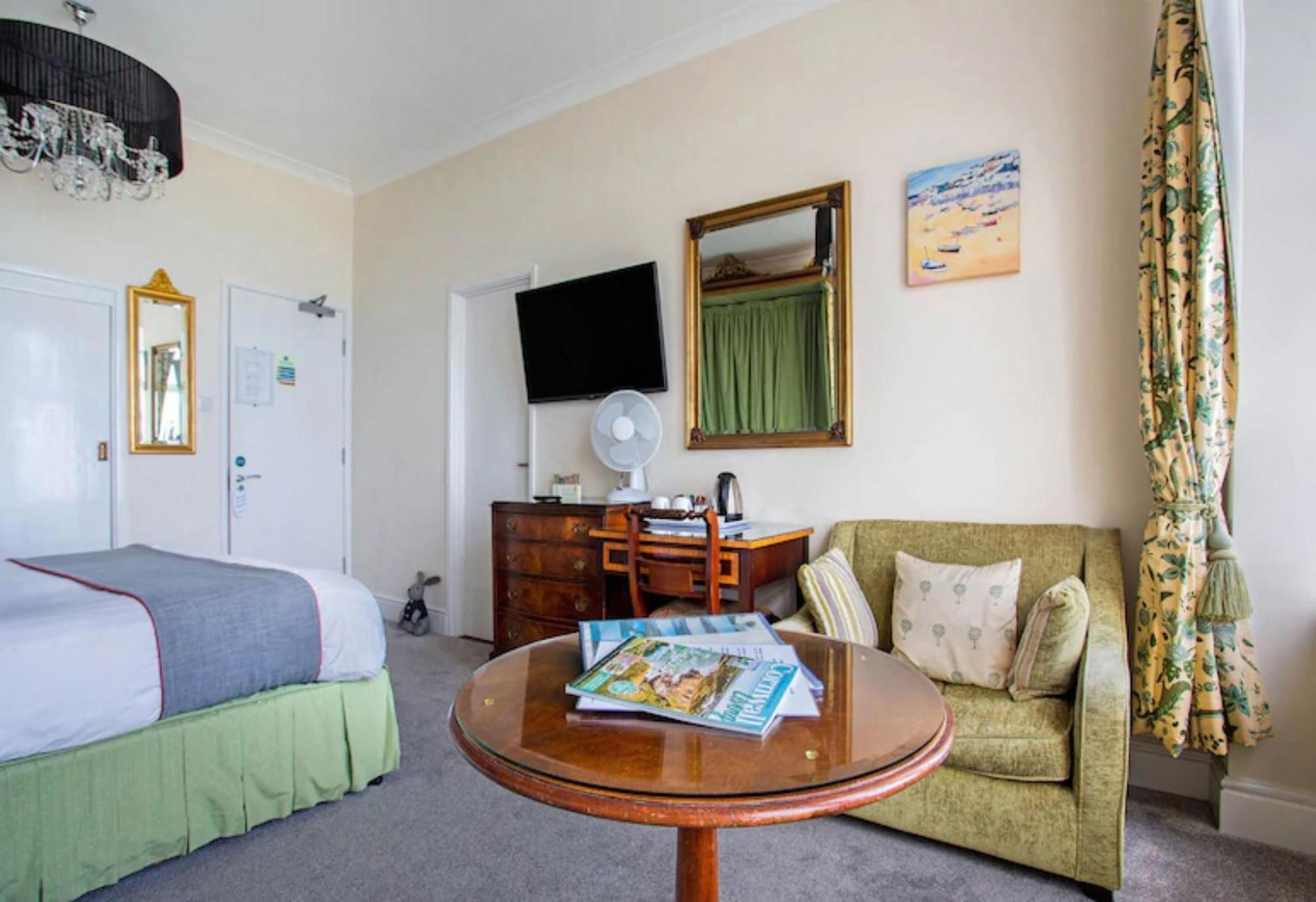 Anacapri Hotel Falmouth